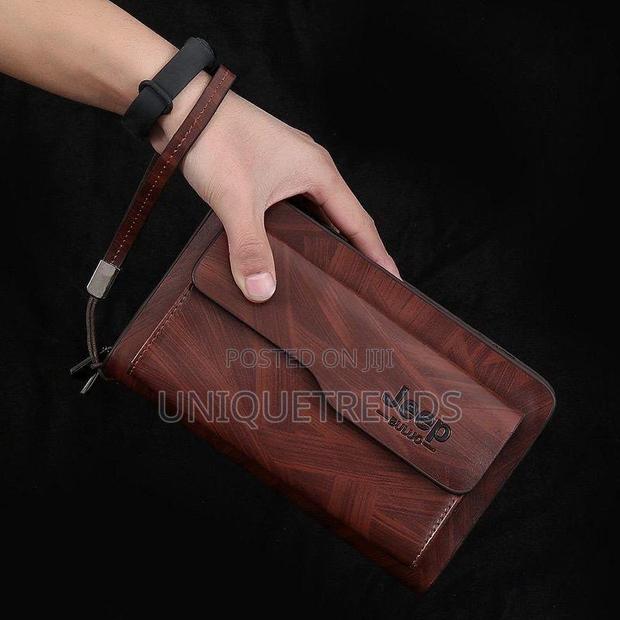 High Quality Jeep Leather Pouches · Photo 2