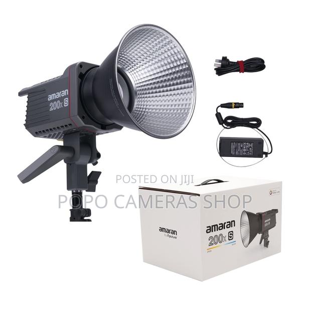 Amaran 200x S Bi Color Light · Photo 1