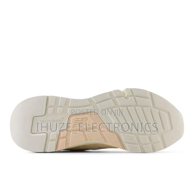 Original New Balance 997r (Us Size 8, Eu 42) · Photo 5