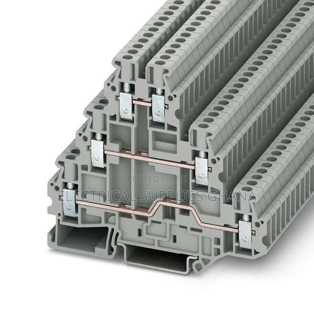 Multi-Level Terminal Block · Photo 1