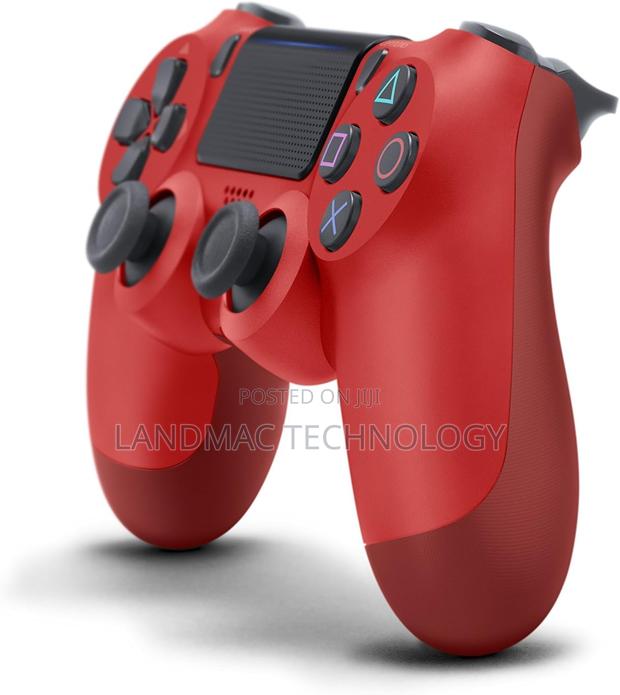 Sony Dualshock 4 Wireless Controller for Playstation 4(PS4) · Photo 2