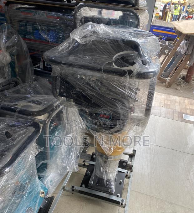 TOTAL Gasoline Tamping Rammer 4.8kw · Photo 2