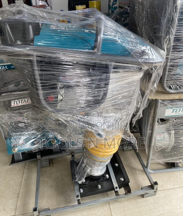 TOTAL Gasoline Tamping Rammer 4.8kw · Photo 1