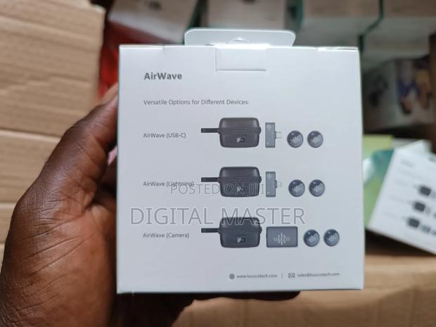 Wireless Microphone For iPhones (Luucco Airwave-) · Photo 2