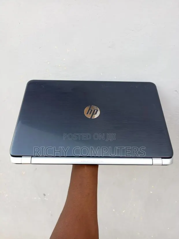 Laptop HP Pavilion TouchSmarT 15 6GB · Photo 1