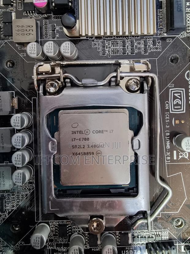 Core I7 6th Gen Processor · Photo 1