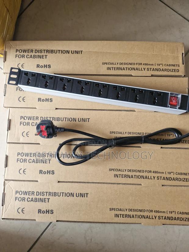 P D U Extension Board · Photo 2