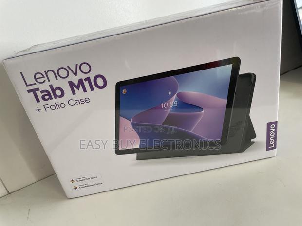 Plugging Lenovo M10 Tab (3gen) · Photo 2
