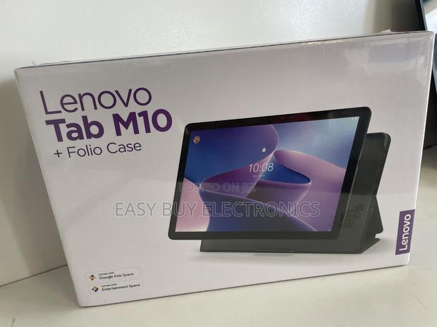 Plugging Lenovo M10 Tab (3gen) · Photo 1