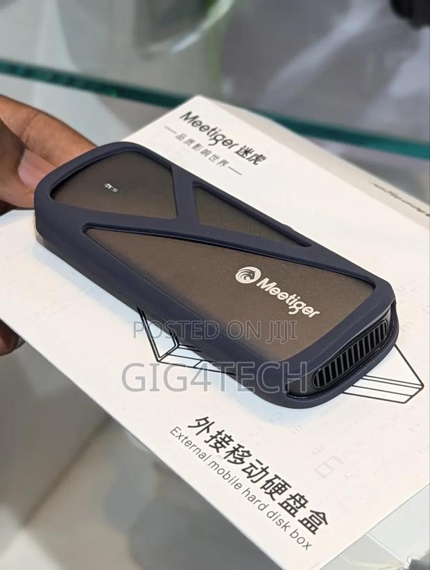 M2 Nvme Solid State Drive SSD Box External Enclosure · Photo 1