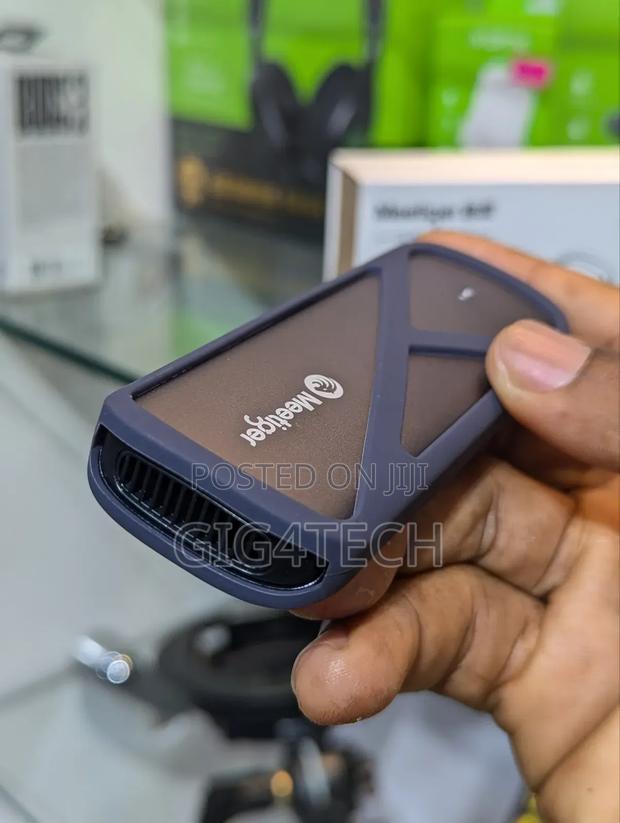 M2 Nvme Solid State Drive SSD Box External Enclosure · Photo 3