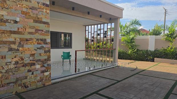 Furnished 4bdrm House in Fredimens Real, Kumasi Metropolitan for sale · Photo 1