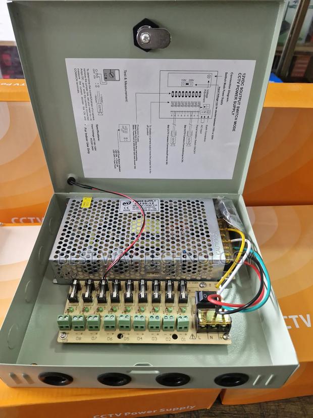 12v 10a Power Supply With Case · Photo 1