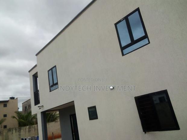 4 Bedroom House in a Prime Location · Photo 4