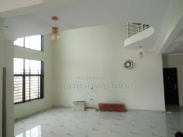 4 Bedroom House in a Prime Location · Photo 7