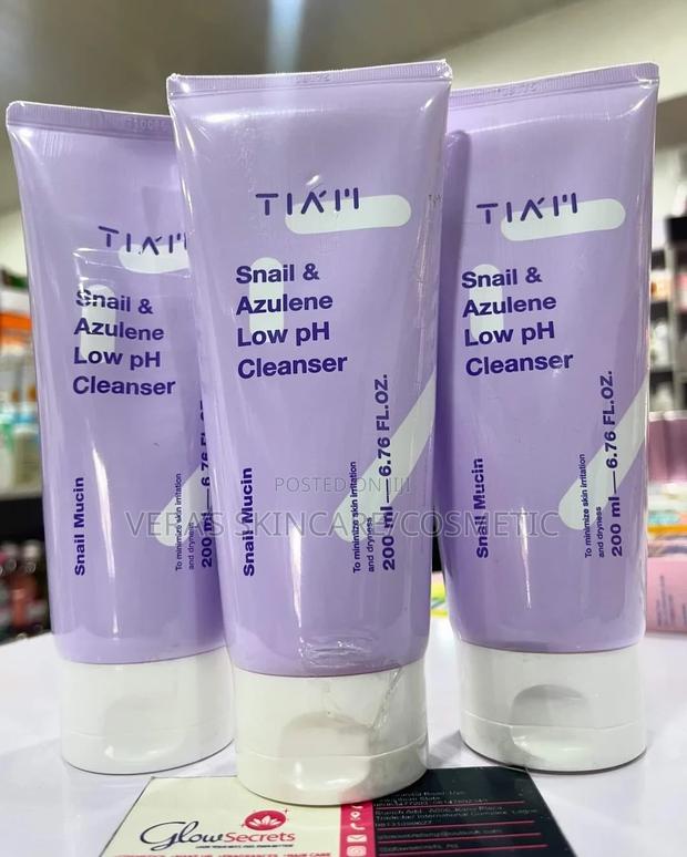 Tiam Snail Azulene Low Ph Cleanser · Photo 1