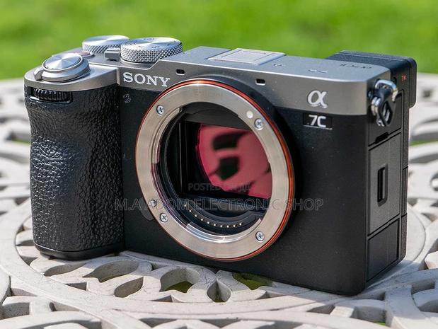 Sony A7c II Mirrorless Camera (Black) · Photo 2