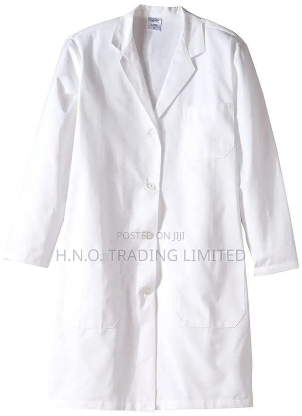 Doctors' Labcoats All Sizes · Photo 1
