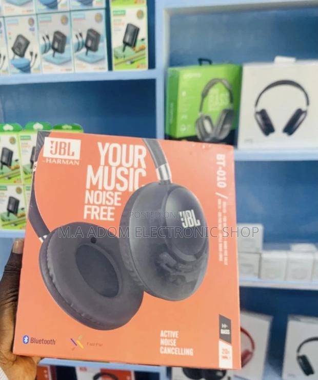 Durable JBL Bass Noise Canceling Bluetooth Headphone · Photo 1