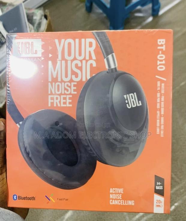 Latest and Affordable JBL Bass Noise Canceling Headphone · Photo 1