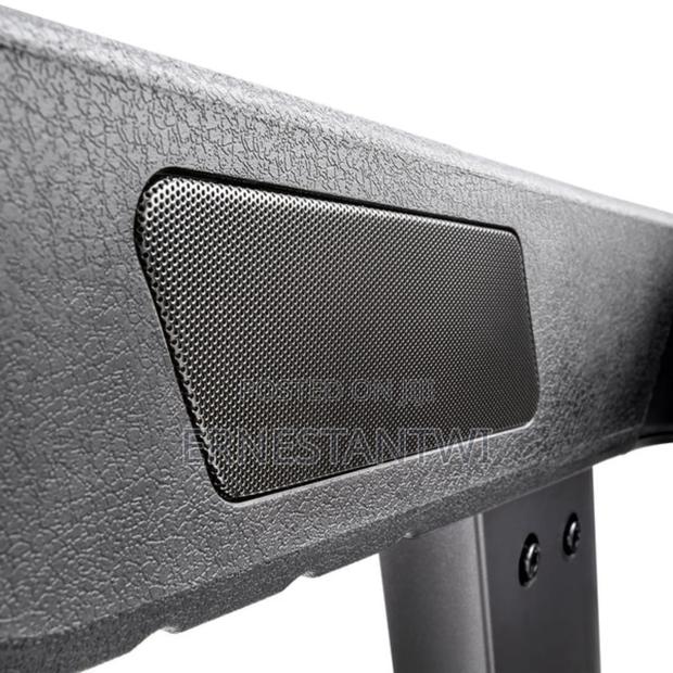 Reebok Floatride Touchscreen Treadmill · Photo 5