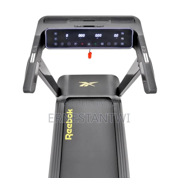 Reebok Floatride Touchscreen Treadmill · Photo 6