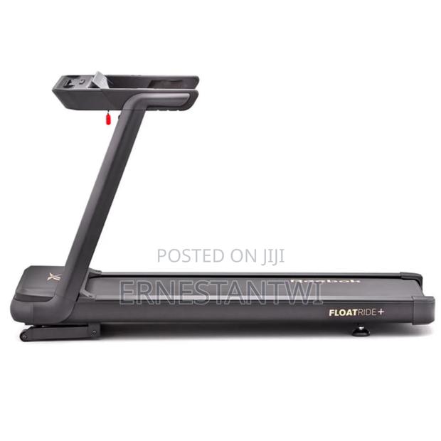 Reebok Floatride Touchscreen Treadmill · Photo 7