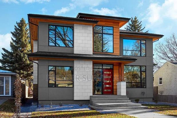 Top-Notch Building Plans · Photo 2