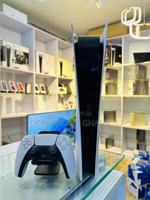 Playstation 5 Digital With Games ( Fc25) · Photo 2