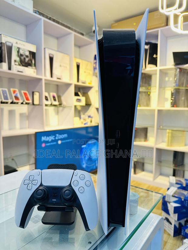 Playstation 5 Digital With Games ( Fc25) · Photo 3