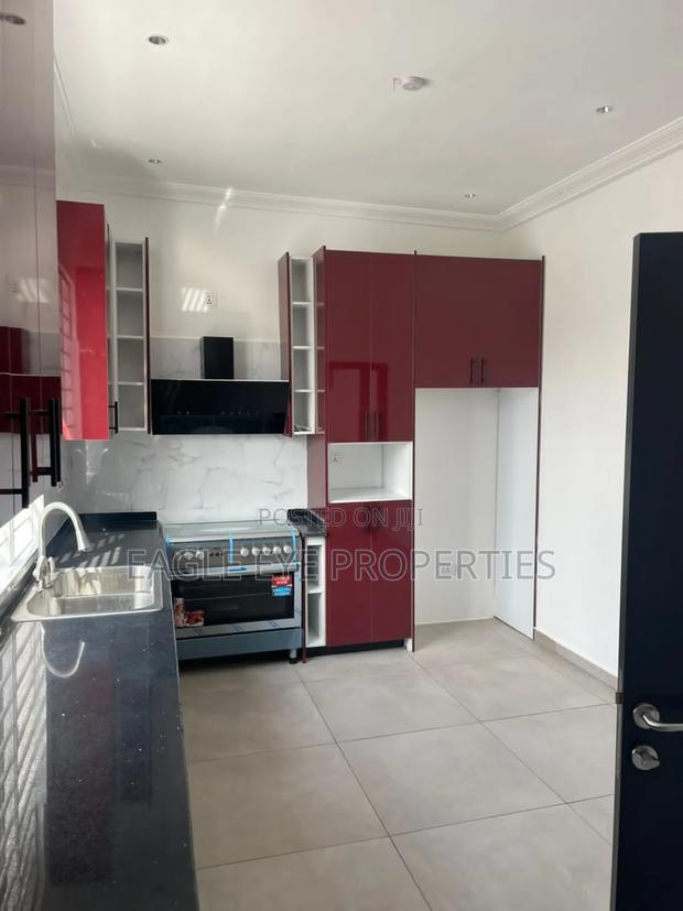 3bdrm House in Adenta for sale · Photo 8