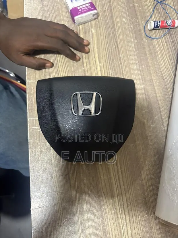Honda Pilot 2019,2020,2021,2022 Airbag Cover · Photo 1
