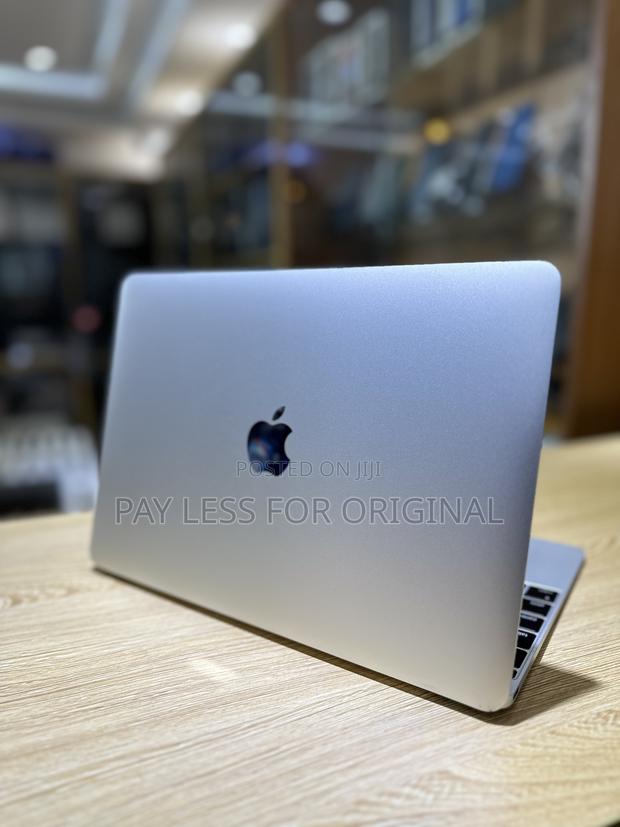 Laptop Apple MacBook 2016 8GB Intel Core I5 SSD 256GB · Photo 2