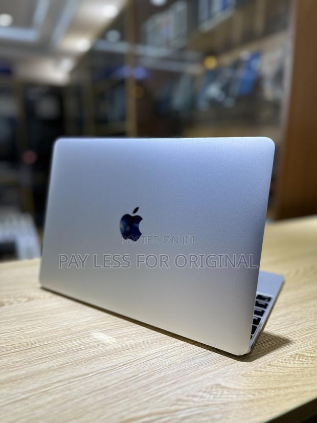 Laptop Apple MacBook 2016 8GB Intel Core I5 SSD 256GB · Photo 4