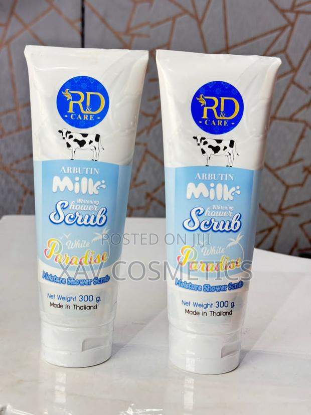 RD Arbutin Milk Whitening Shower Scrub · Photo 1