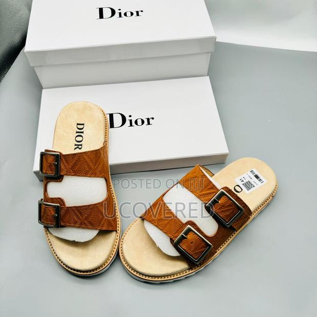 Dior Quality Slippers · Photo 7