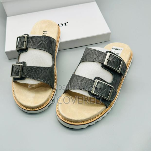 Dior Quality Slippers · Photo 8