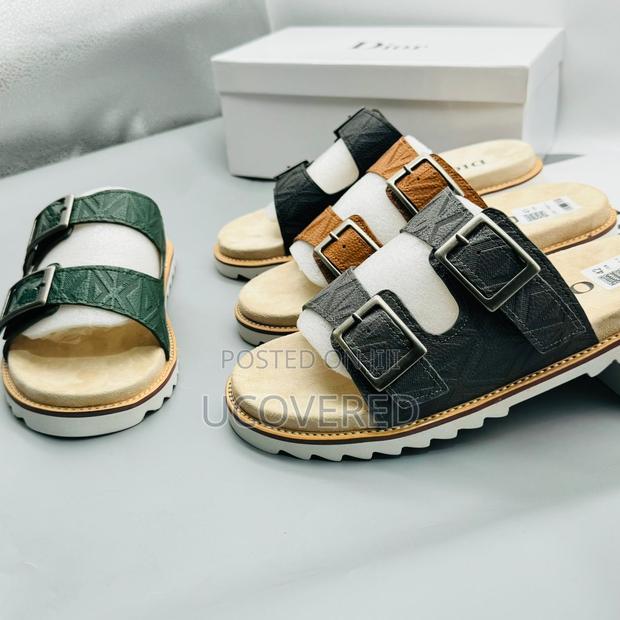 Dior Quality Slippers · Photo 1