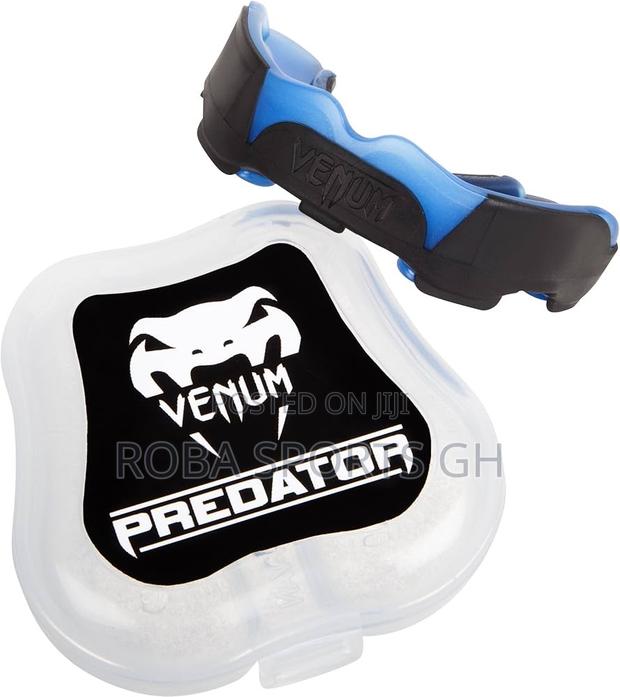 Venum Predator Mouth Guard · Photo 2