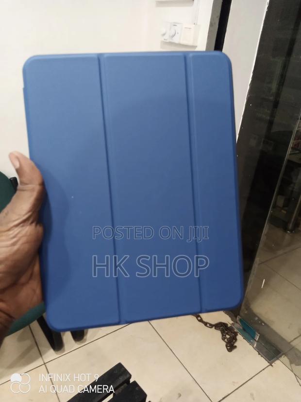 iPad Pro 11 Business Folio Stand Cover With Pencil Holder · Photo 1