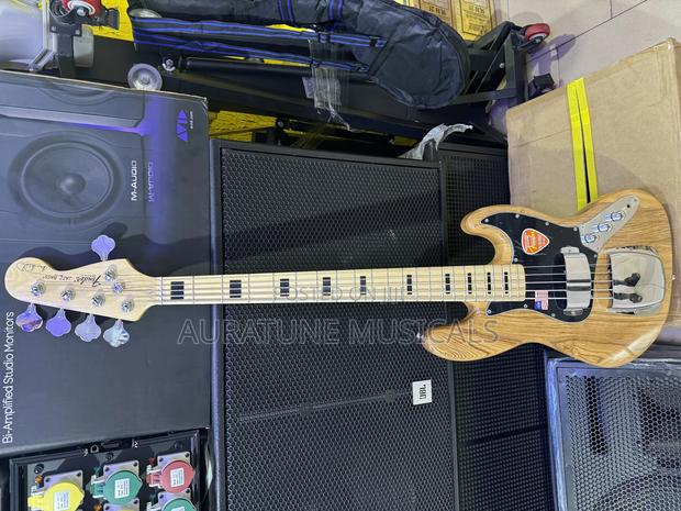 Fender Bass Guitar Cup