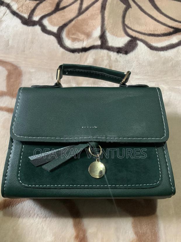 Women Vintage Crossbody Bag · Photo 2
