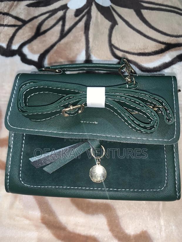Women Vintage Crossbody Bag · Photo 1
