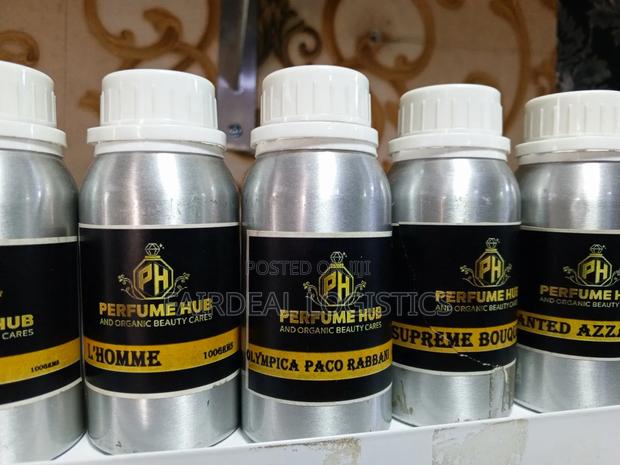 Perfume Oil · Photo 2