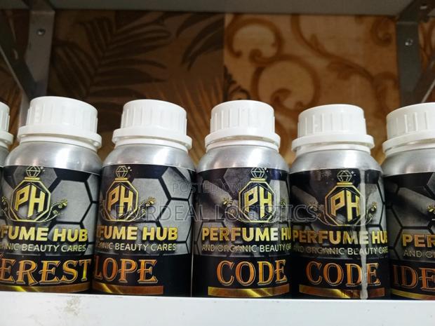 Perfume Oils · Photo 2