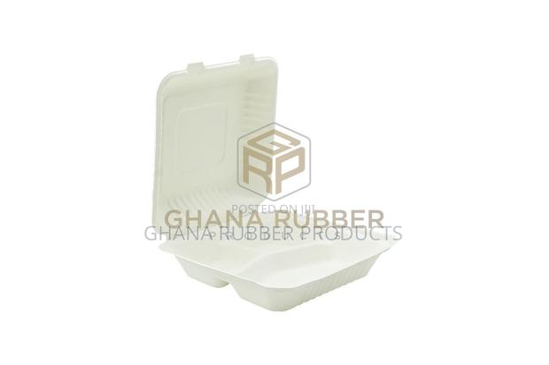 Bagasse 3-Section Clamshell Boxes 9" X 9" (200pcs) · Photo 2