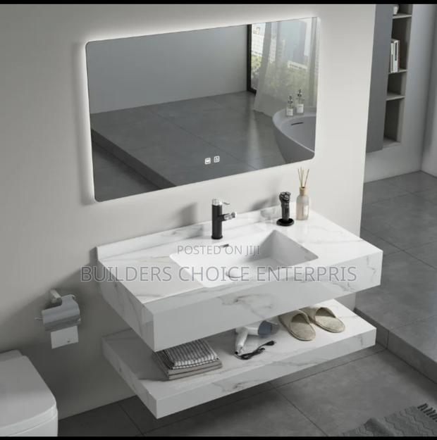 Solid Surface Wall Hung Basin · Photo 1