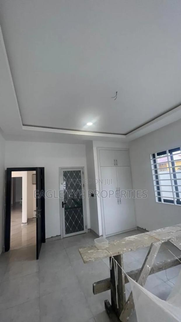 3bdrm House in Spintex for sale · Photo 4