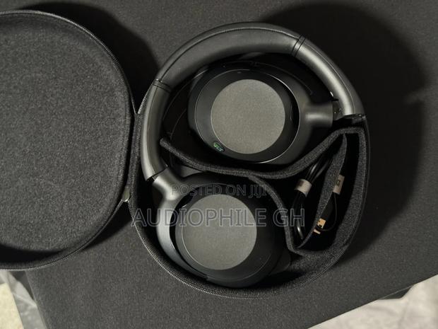 Sony Ult Wear Wireless Noise Canceling Headphones · Photo 6