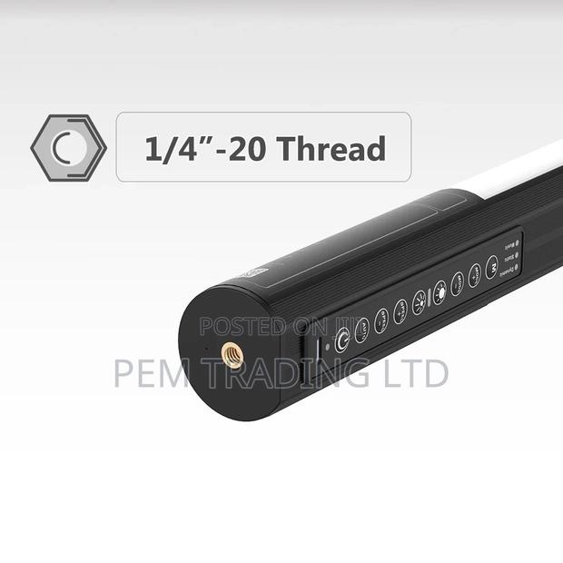 Luxceo MOOD1S RGB LED Tube Light · Photo 5